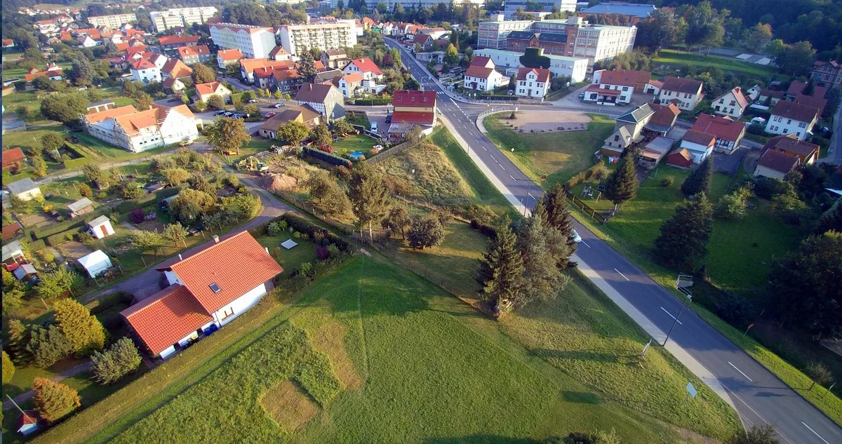 Luftaufnahme von Seebach Neue Straße und Hauptstraße mit Blick auf Dorfmitte